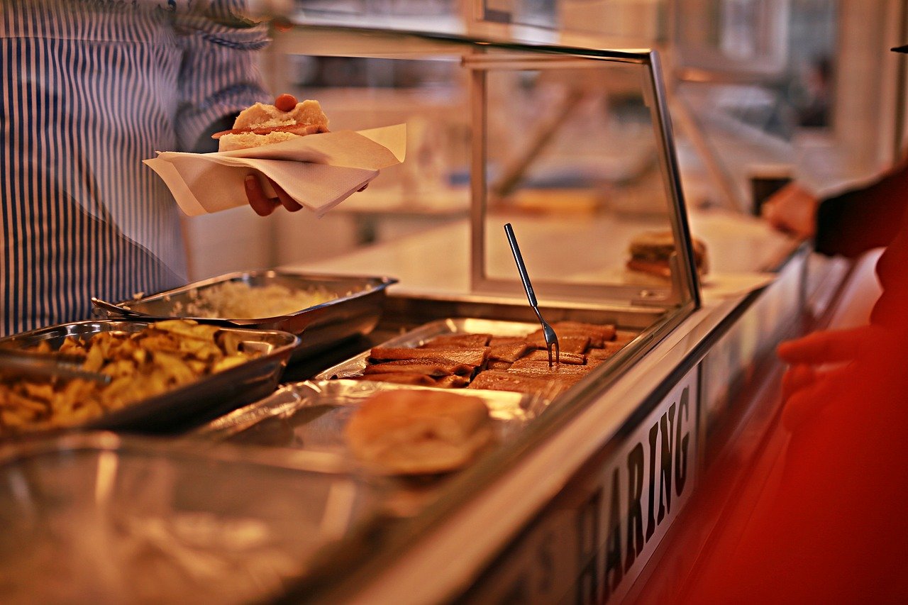 Les intérimaires de la restauration assise peuvent travailler dans la restauration collective