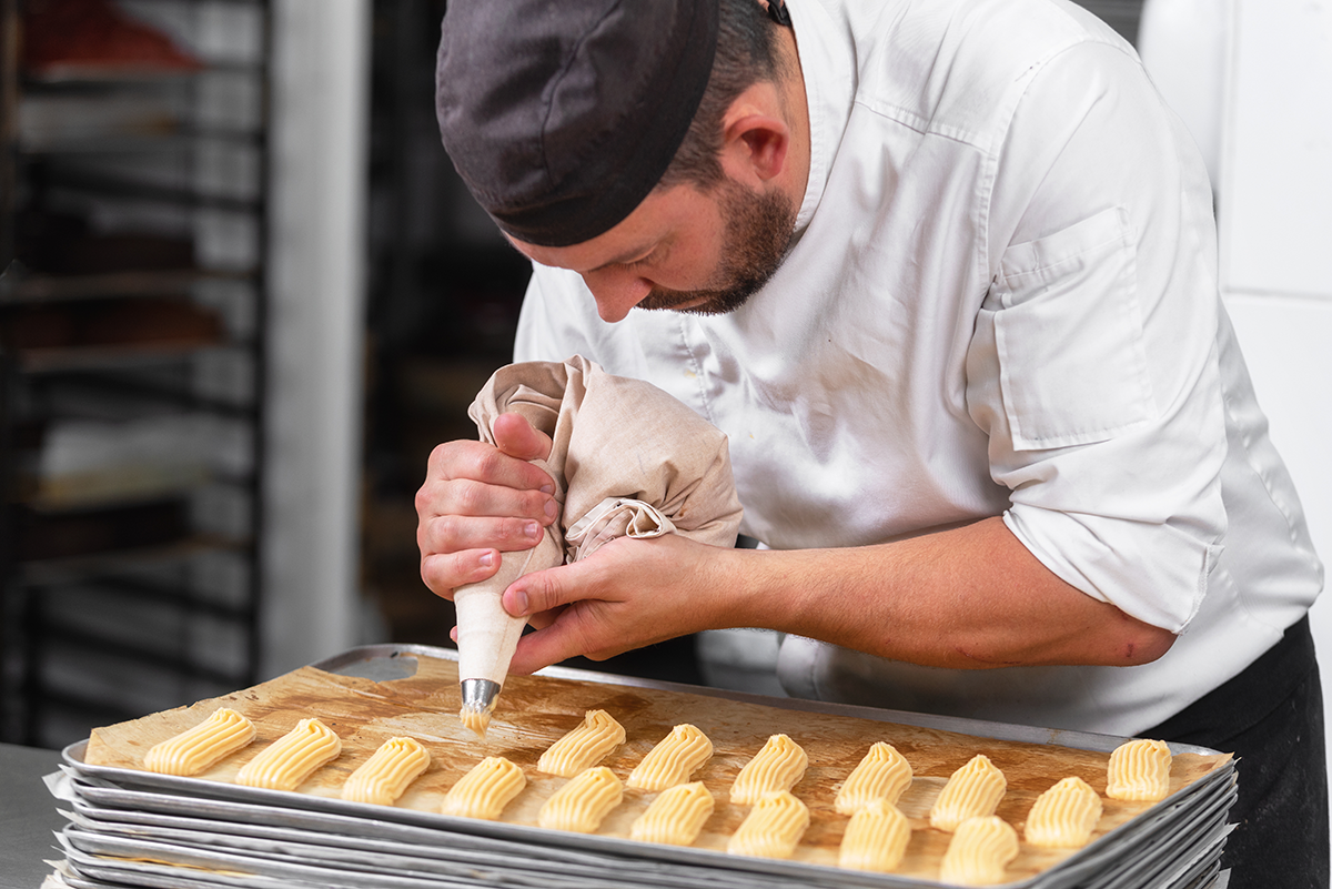Thedra intérimaire patissier